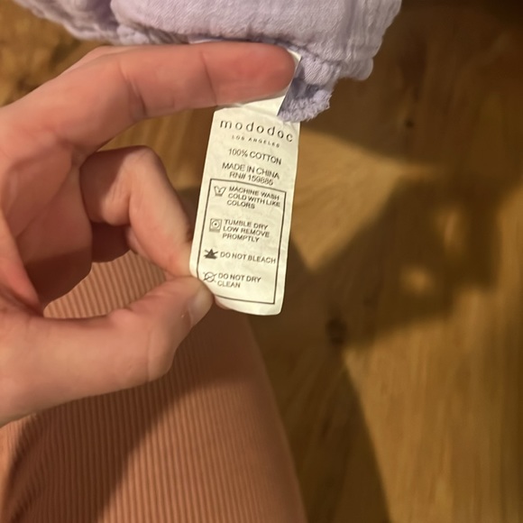 Mododoc Los Angeles light purple v neck top 1/2 puff sleeve women’s shirt - Picture 6 of 6